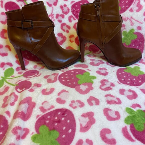 Gianni Bini Brown Boots Size 7 - Picture 4 of 10